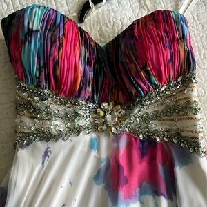 Beautiful flowy prom dress, full length formal